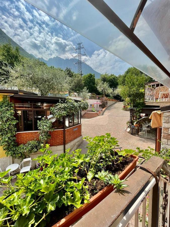 Hotel Baitone - Nature Village Malcesine Kültér fotó