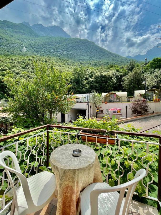 Hotel Baitone - Nature Village Malcesine Kültér fotó