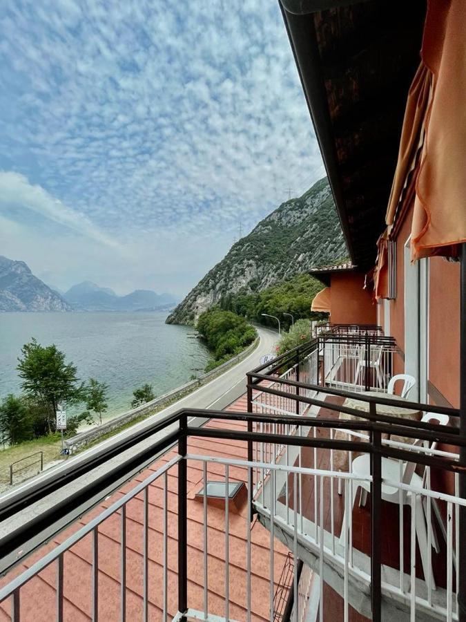 Hotel Baitone - Nature Village Malcesine Kültér fotó