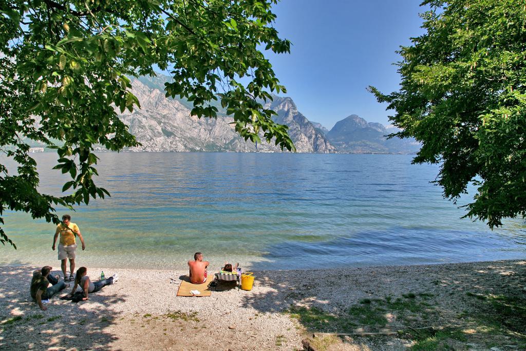Hotel Baitone - Nature Village Malcesine Kültér fotó